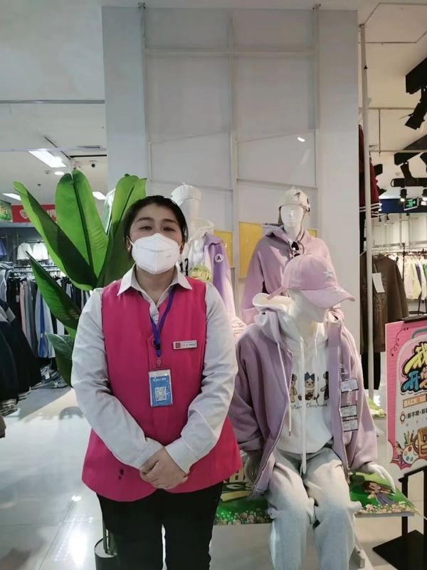 【新時(shí)代商廈寶龍店】企業(yè)文化踐行者（16）為顧客解決實(shí)際問(wèn)題